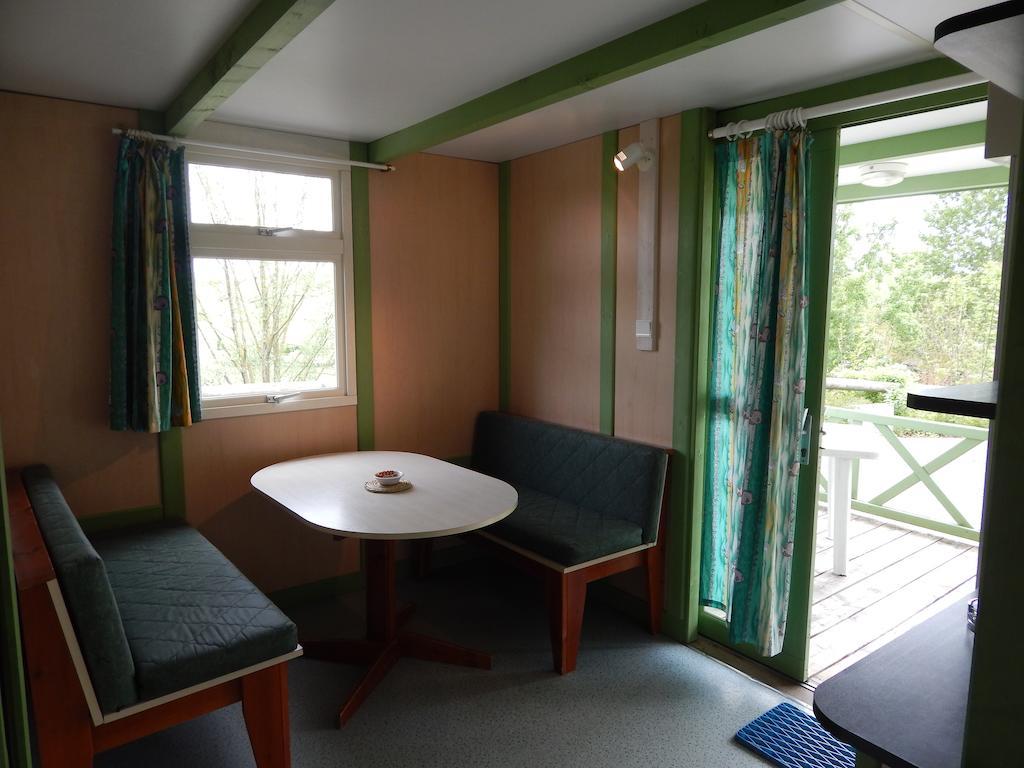 Camping Du Moulin Hotel Meyrieu-les-Etangs Habitación foto
