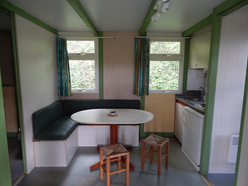 Camping Du Moulin Hotel Meyrieu-les-Etangs Habitación foto